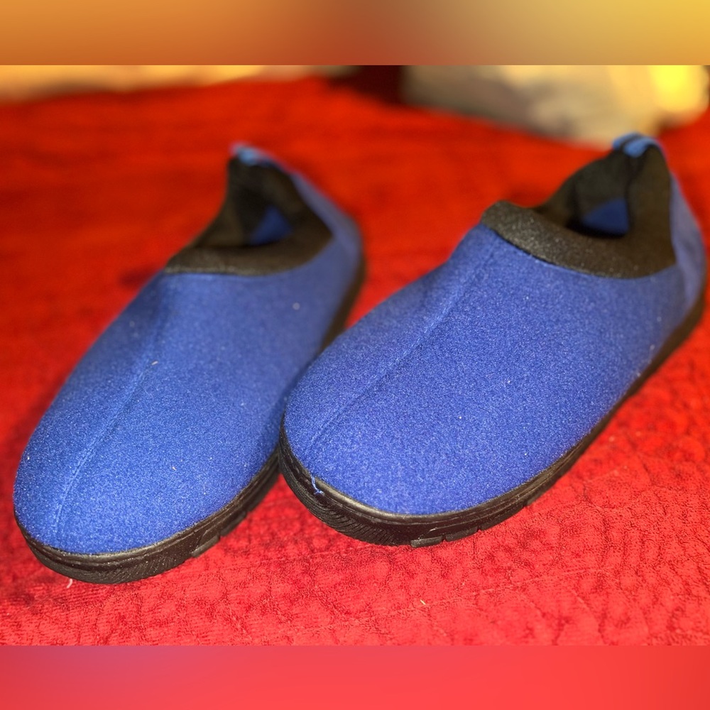 Blue Hard Bottom Slippers